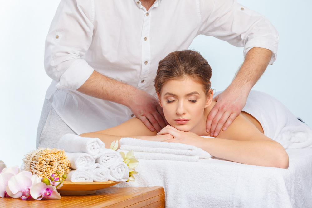 Sandwich Massage in Dwarka